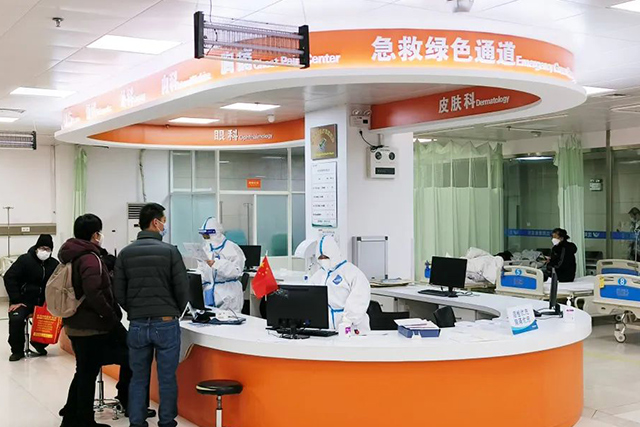 坚守岗位丨为生命保驾护航