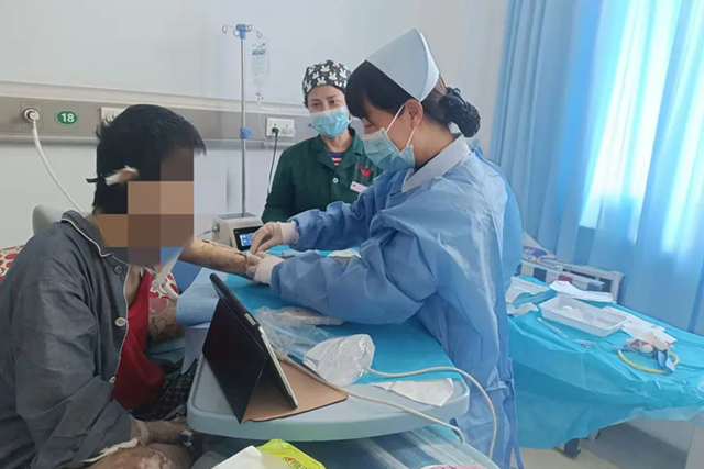 跨越科室的生命守护丨杜海瑛护士长用专业与担当诠释护理初心